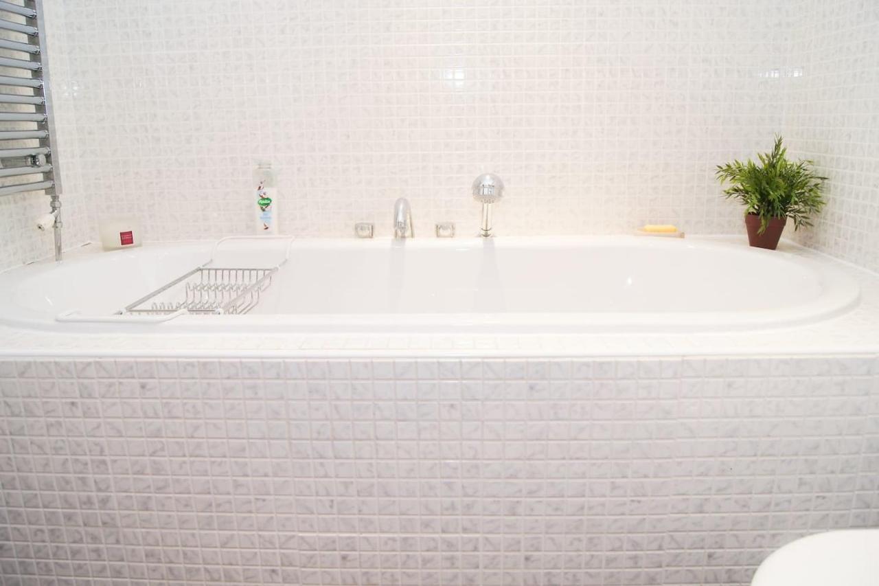 City Views Apartment City Centre Freeparking กลาสโกว์ ภายนอก รูปภาพ